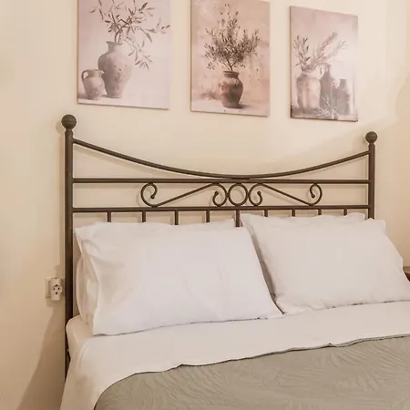 Peaceful Refuge In Mani 1 Feriehus