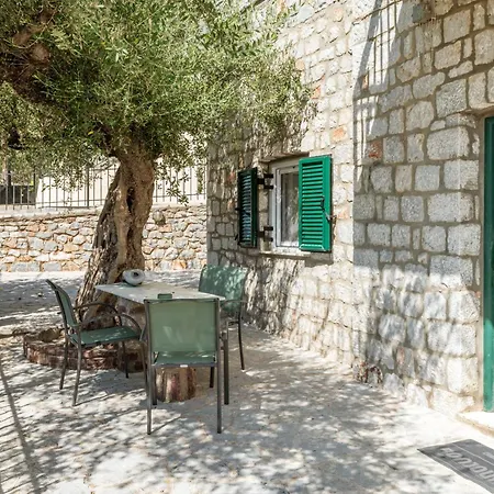 Peaceful Refuge In Mani 1